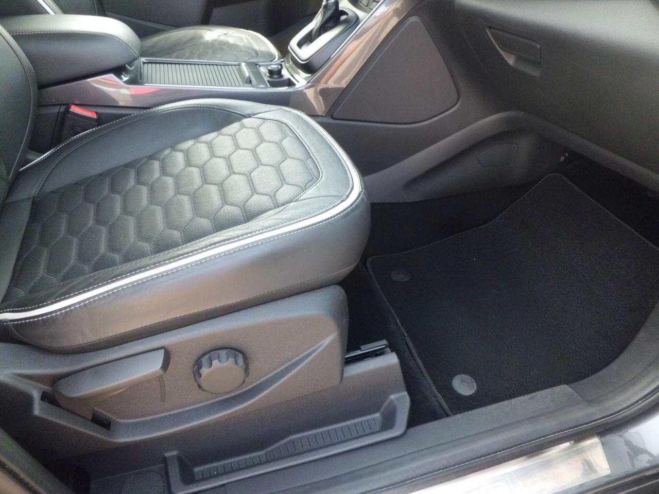 Ford Kuga 2.0 TDCI 150 CV S&S 4WD Powershift Vignale