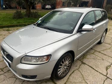 Volvo V50 2.4 d5 auto