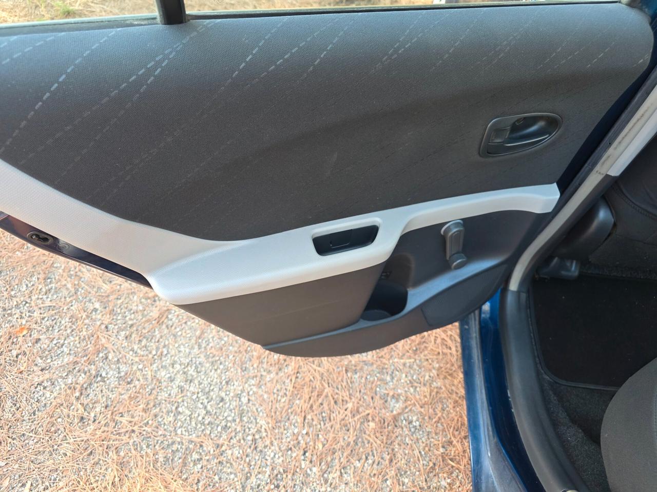 Toyota Yaris 1.0 BENZINA 5 PORTE SOL