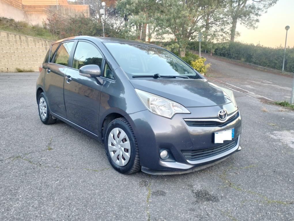 Toyota Verso-S 1.4d Active Camera Multif.
