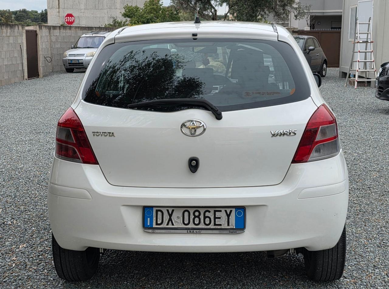 Toyota Yaris 1.0 5 porte