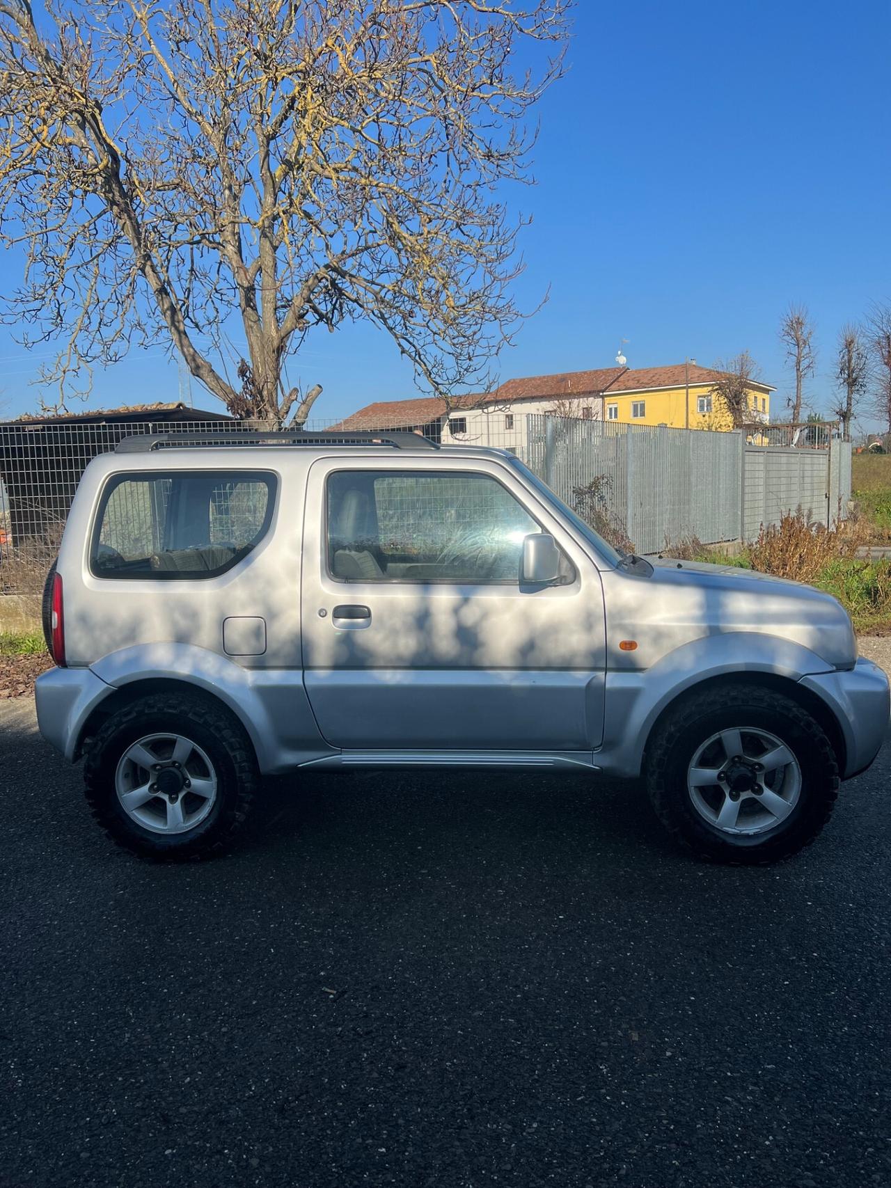 Suzuki Jimny 1.3i 16V cat 4WD JLX