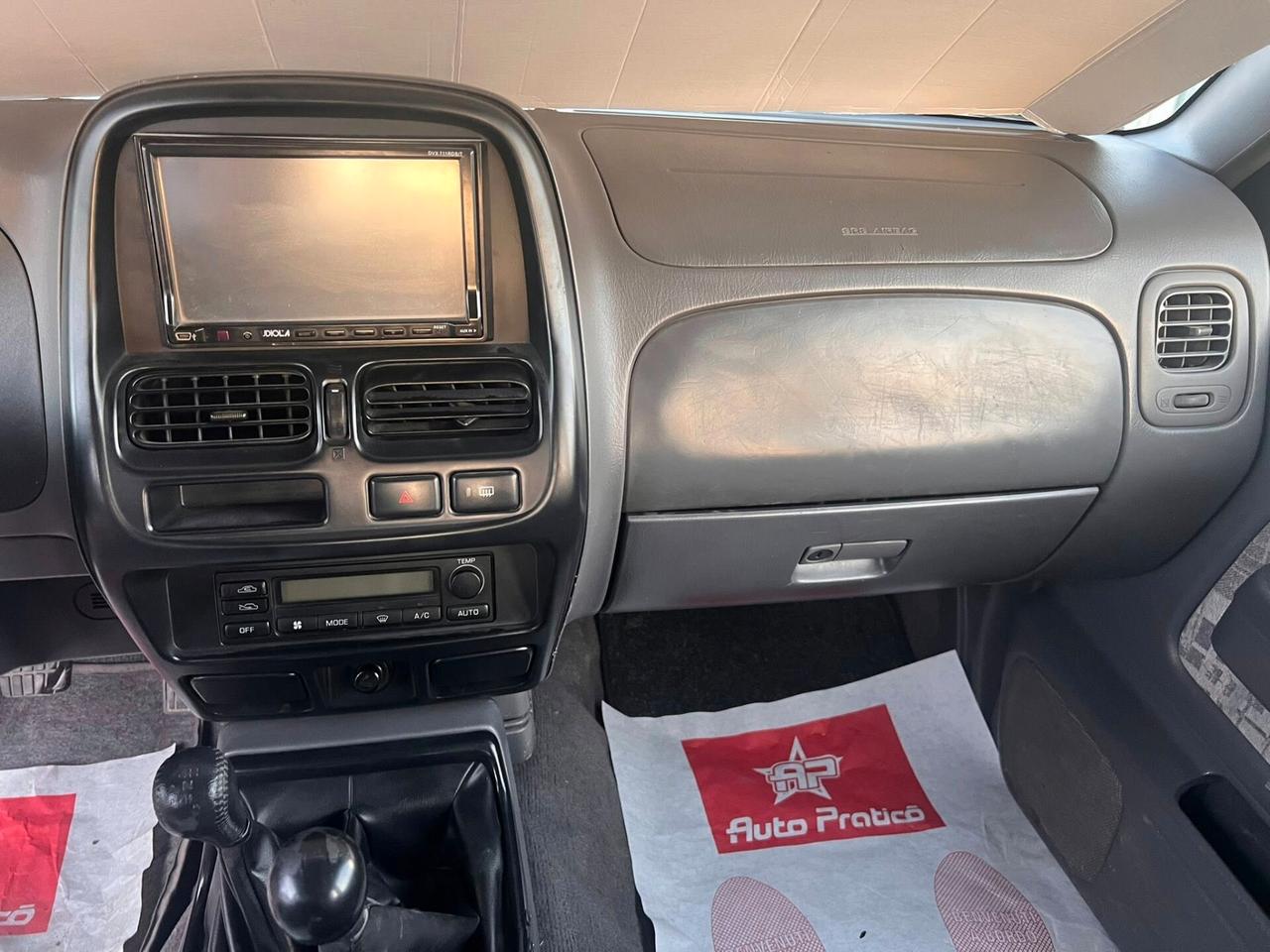 Nissan Navara 2.5 101cv Double cab