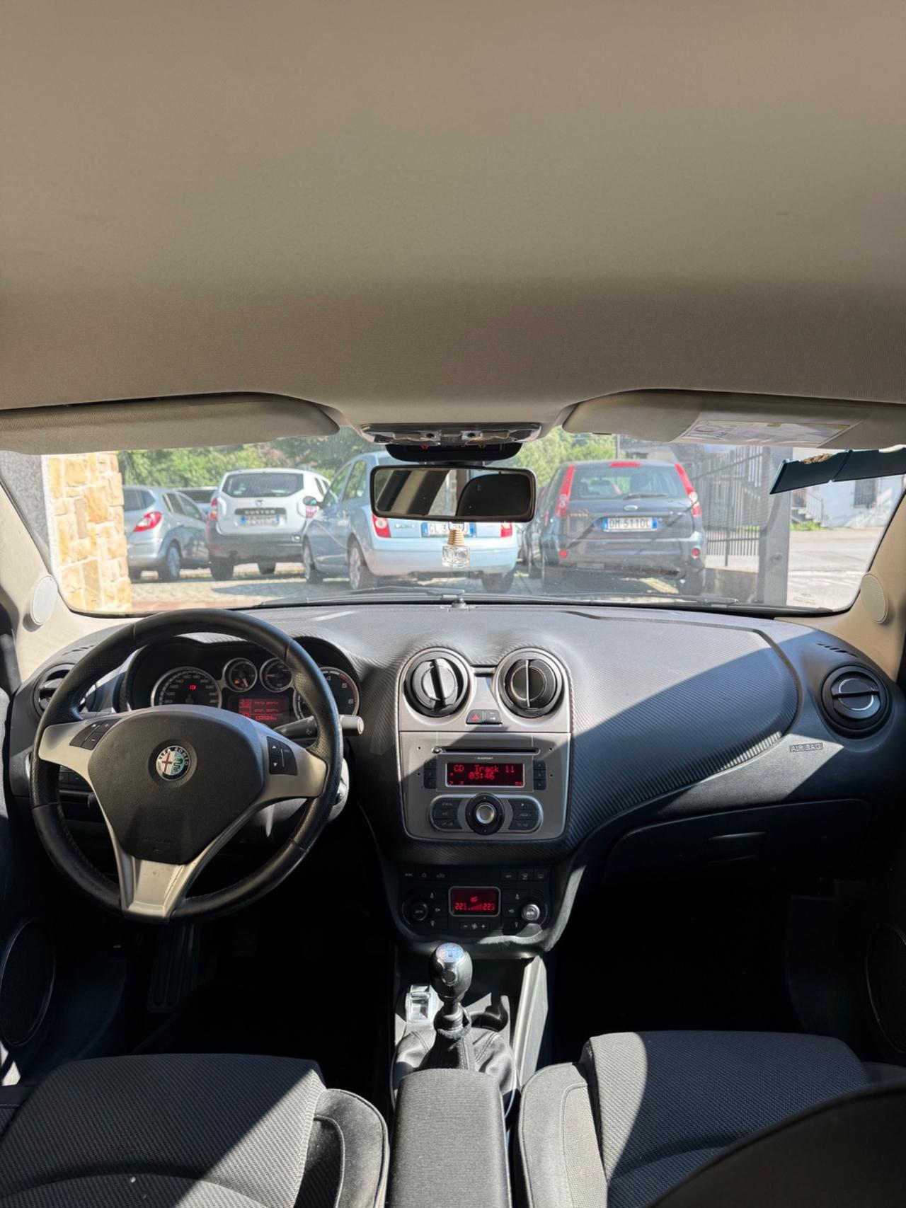 Alfa Romeo MiTo 1.6 JTDm 16V Distinctive Sport Pack