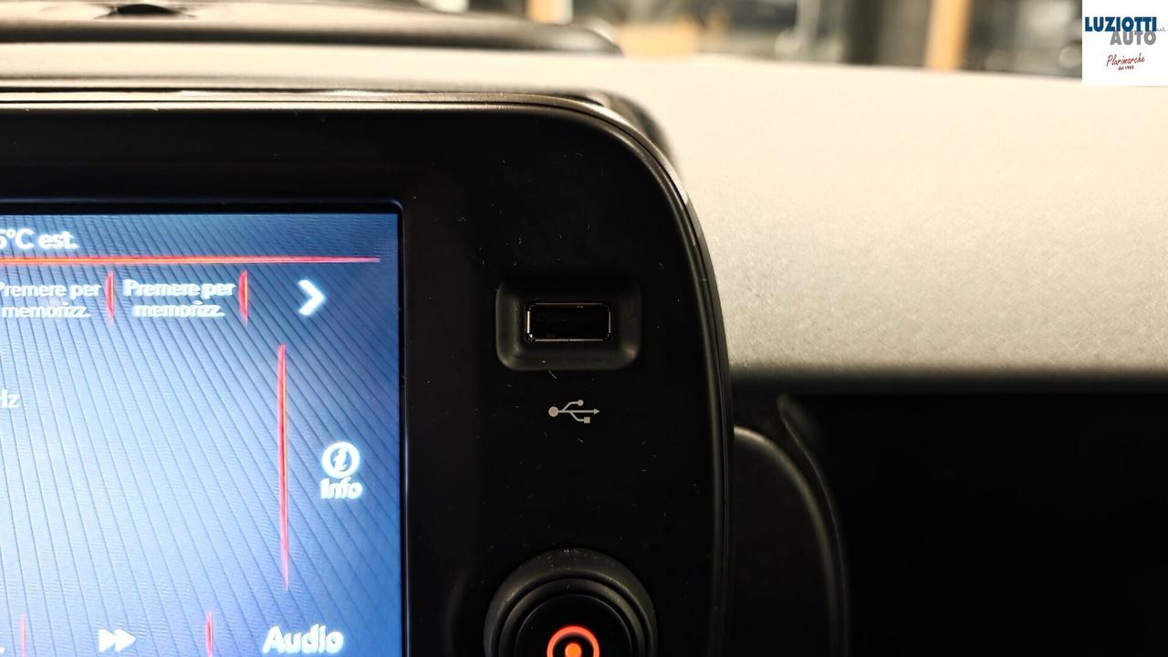 Fiat Panda CITY CROSS 1.0 HYBRID