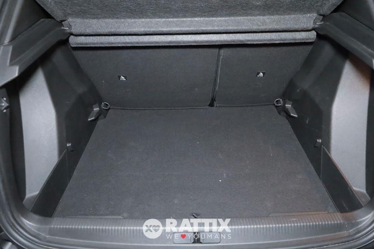 Peugeot e-2008 motore elettrico 100kW GT