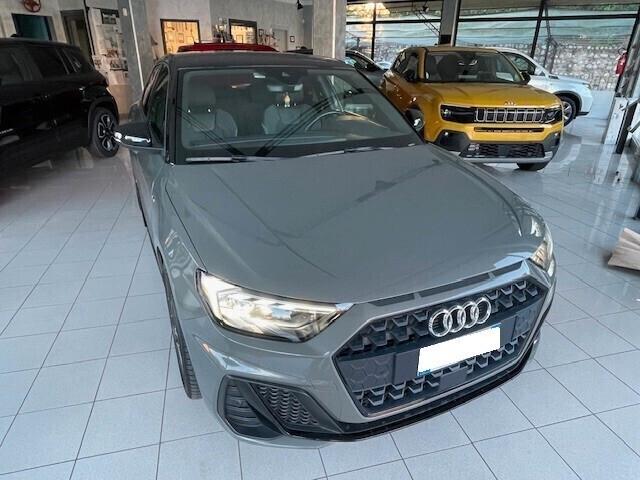 Audi A1 SPB 35 TFSI S tronic 150 cv S/line int+est bi-color