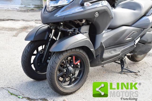 YAMAHA Tricity 300 ABS GARANZIA CASA MADRE!