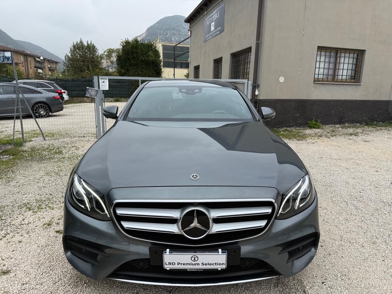 Mercedes-benz E 220 d Premium Plus AMG Led*Navi*360*Full Top
