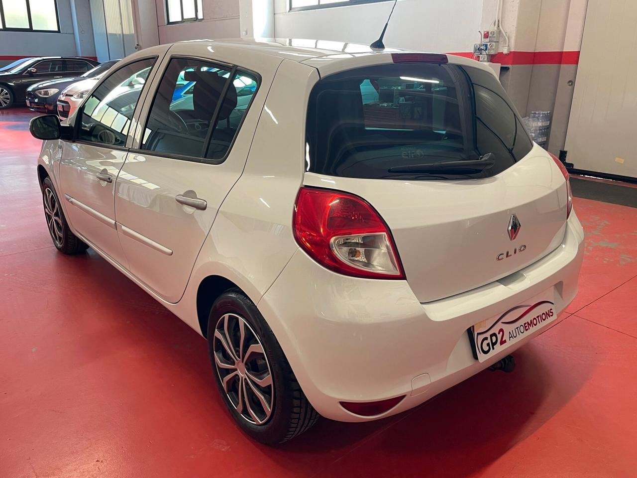 Renault Clio 1.2 16V 5 porte Dynamique NEOPATENTATI