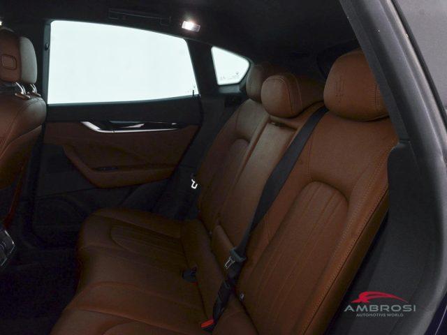 MASERATI Levante Levante V6 AWD Granlusso