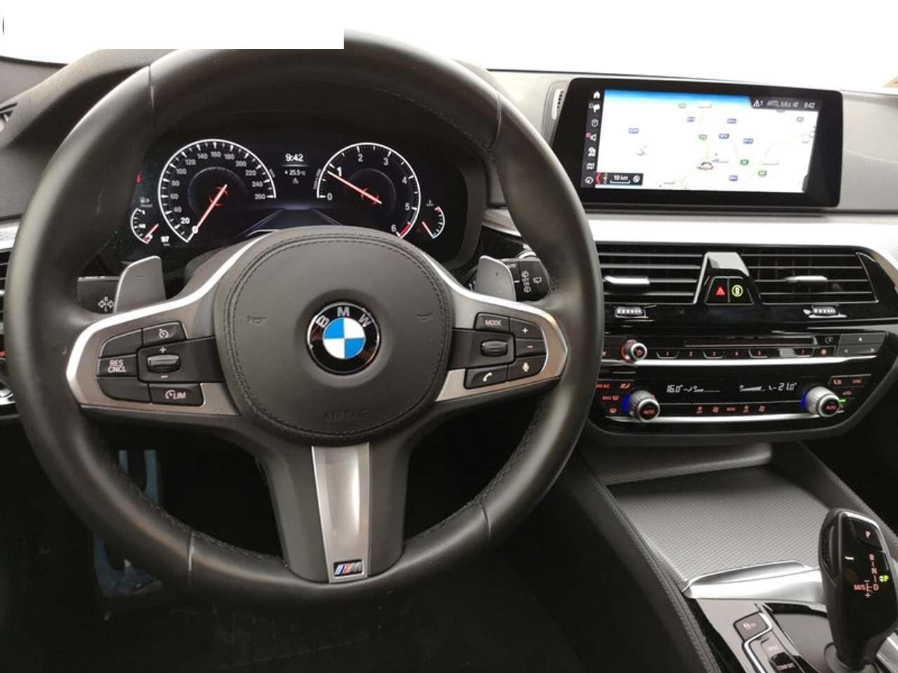 Bmw 520 520d xDrive Touring Msport