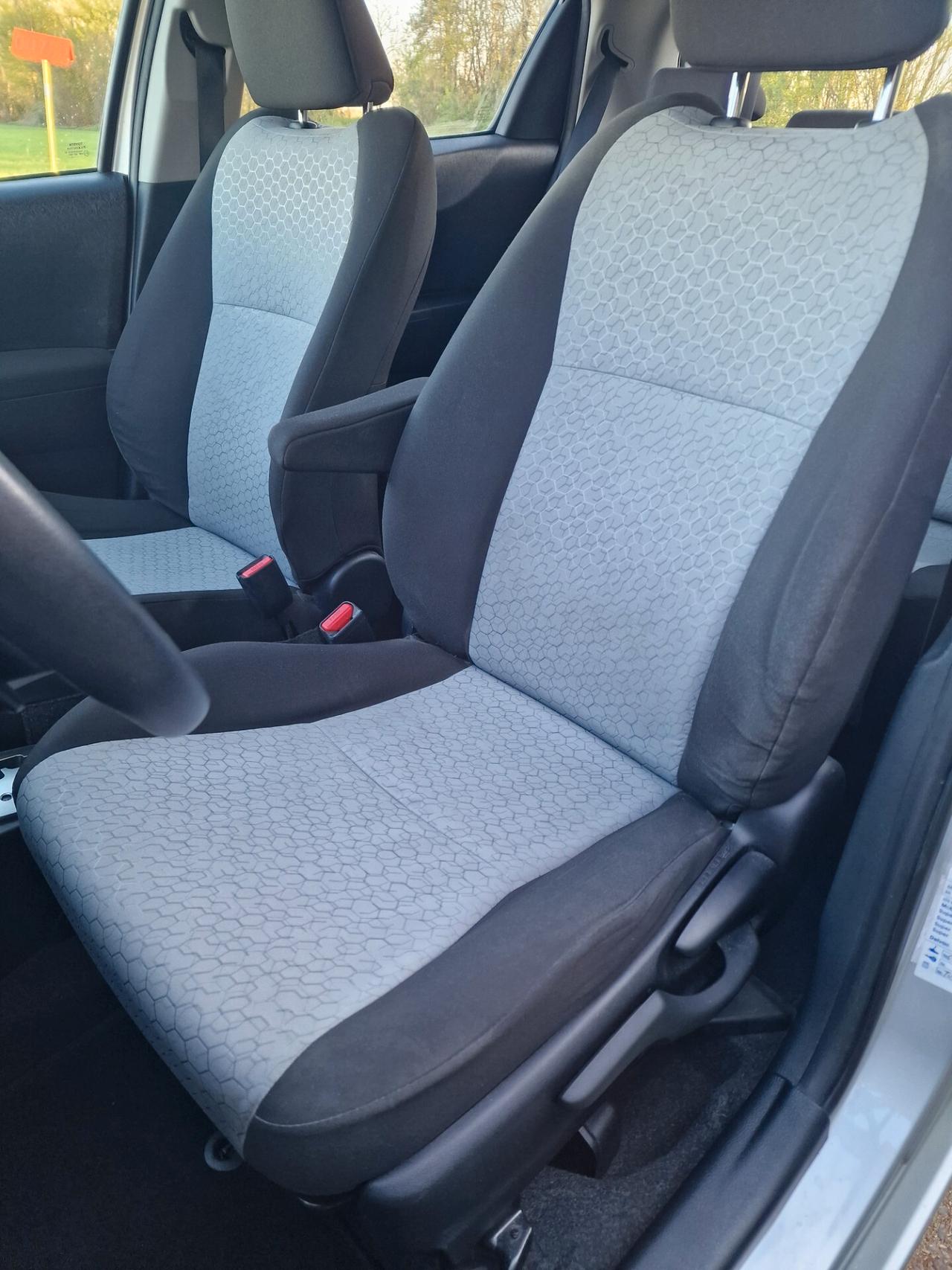 Toyota Yaris 1.3 5p Lounge CVT