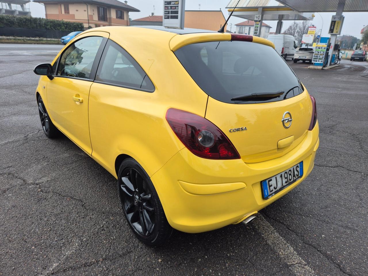 Opel Corsa 1.4 16V 3 porte b-color Euro 5