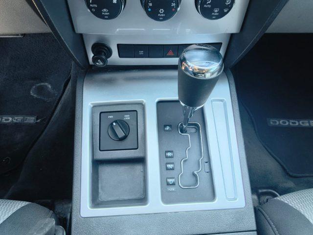 DODGE Nitro 2.8 CRD DPF SXT 4WD Auto