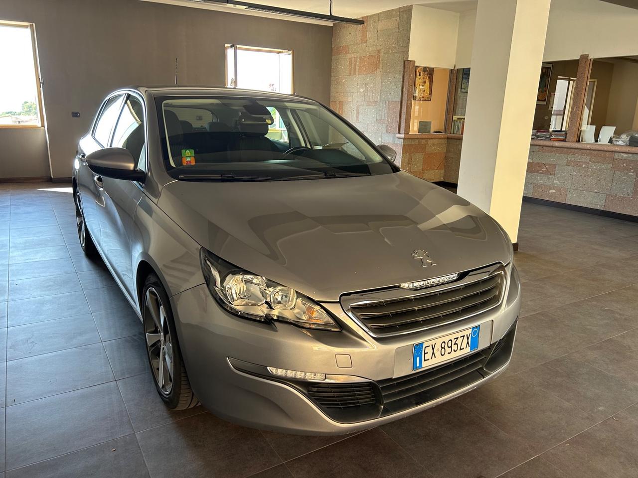 Peugeot 308 BlueHDi 120 S&S EAT6 Allure