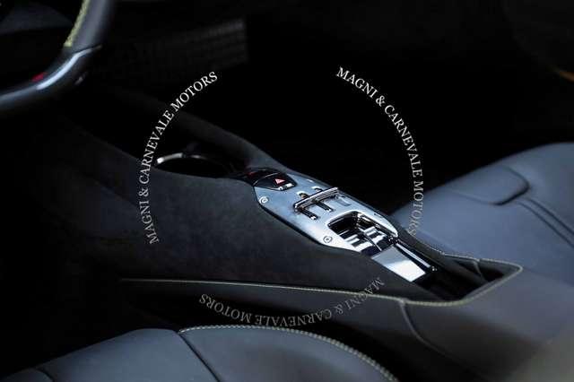 Ferrari SF90 Stradale LIFT SYSTEM|TELECAMERA|SCUDETTI|CARBON+LEDS|AFS