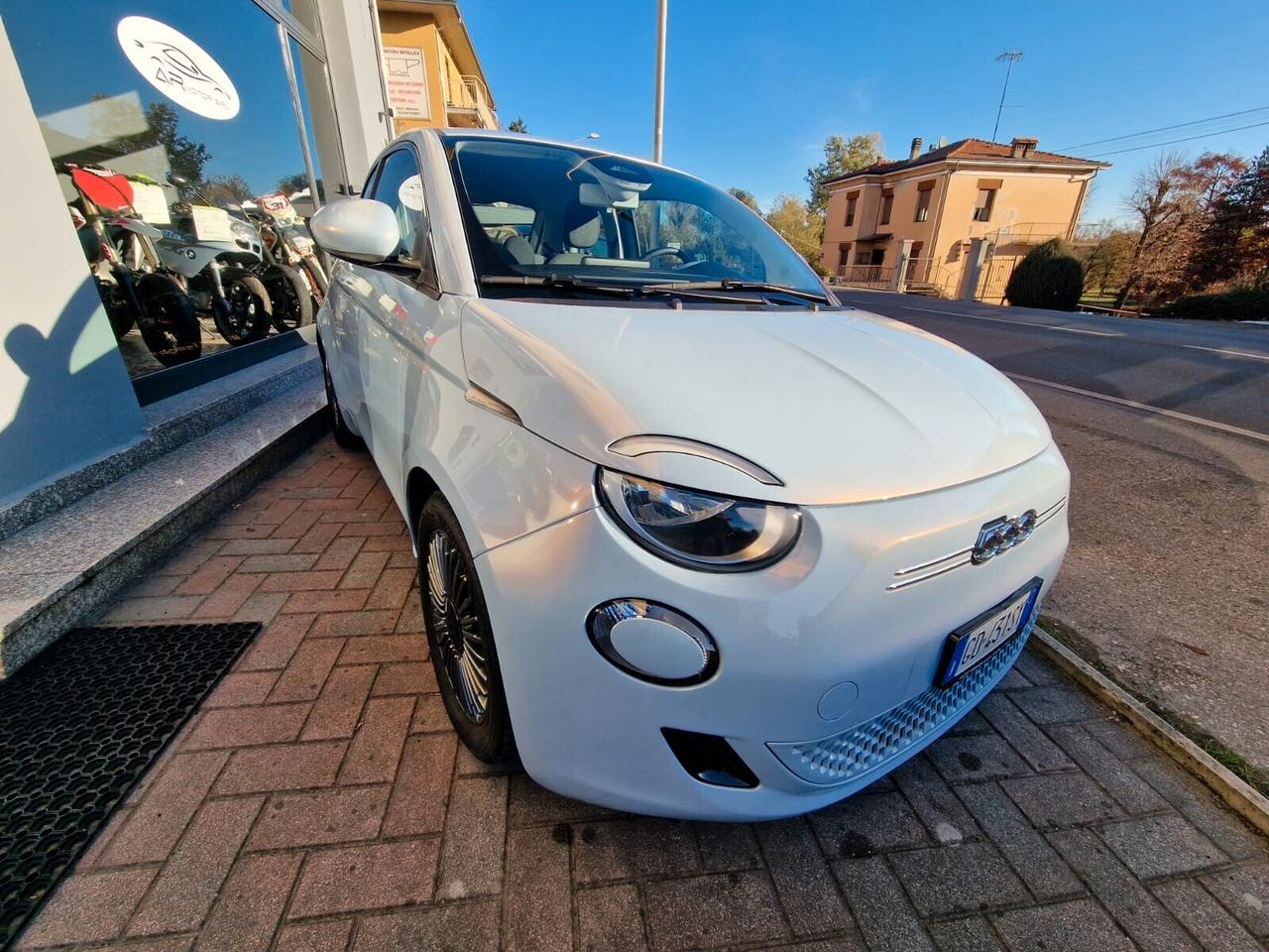 Fiat 500e 42 KWh ICON