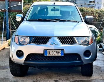 Mitsubishi L200 2.5 DI-D/136CV Club Cab Invite