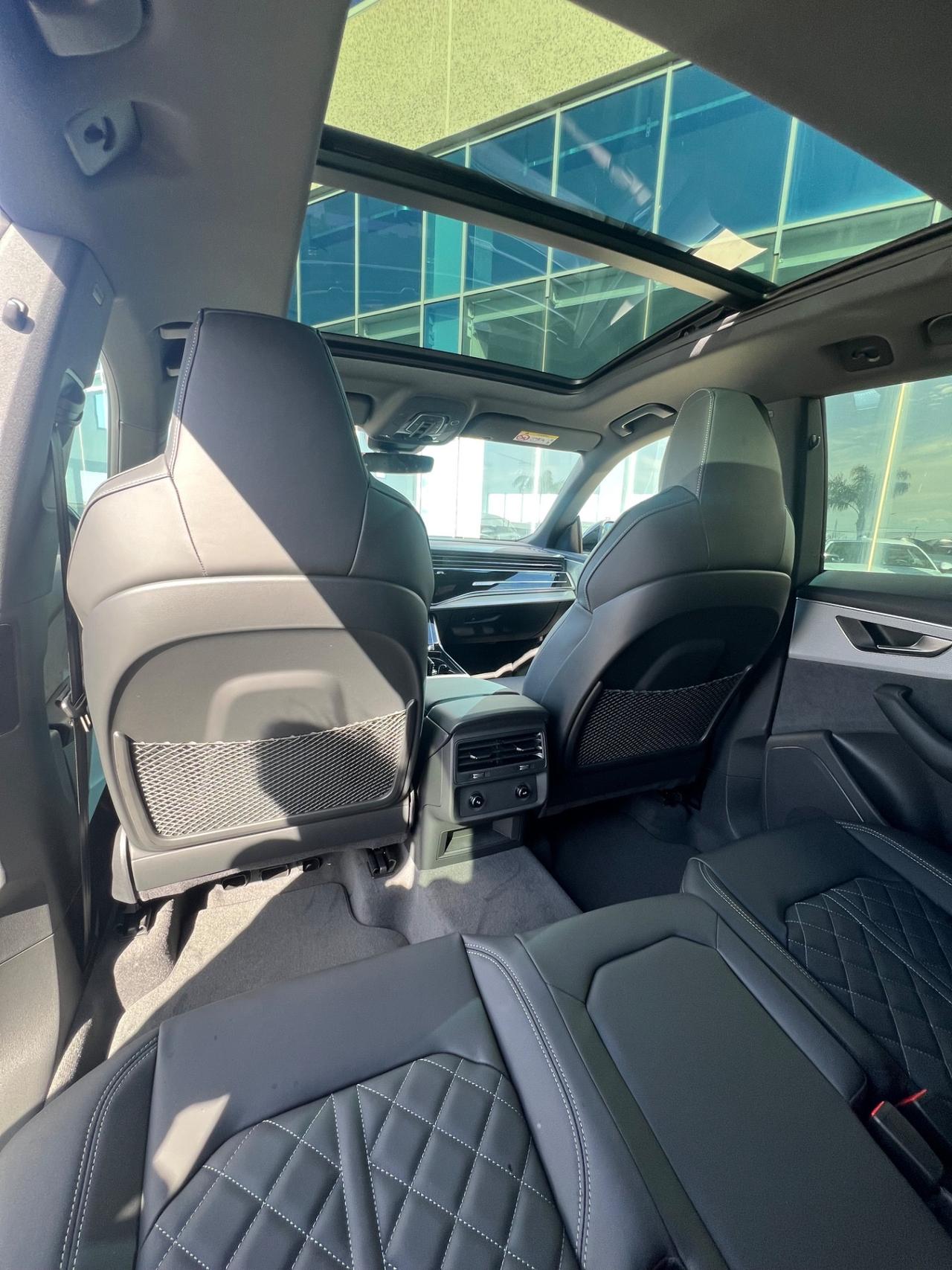 Audi Q8 SUV TDI quattro 210 kW tiptronic S line edition Possibilità noleggio no scoring