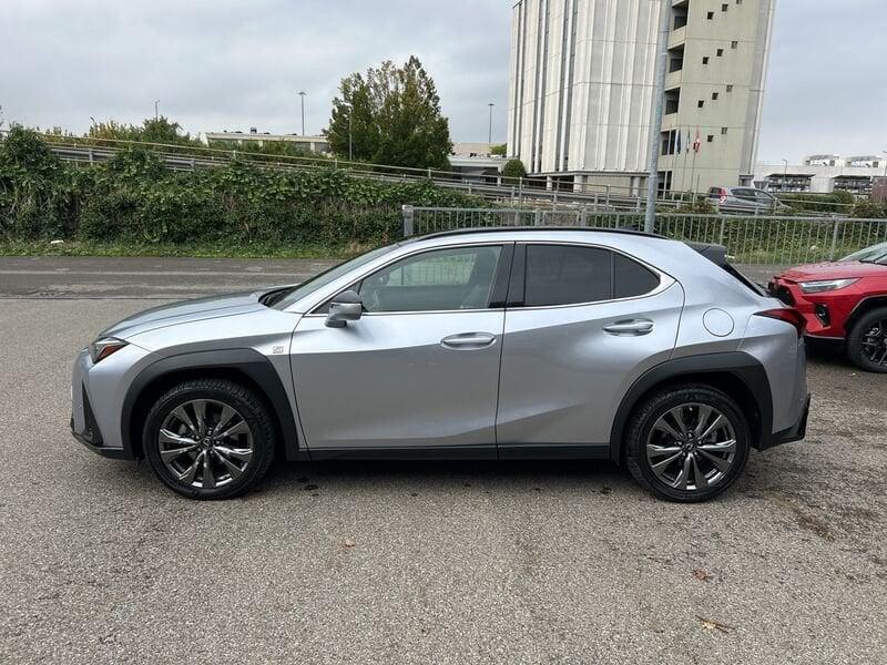 Lexus UX UX Hybrid Design IVA ESPOSTA COMPRESA