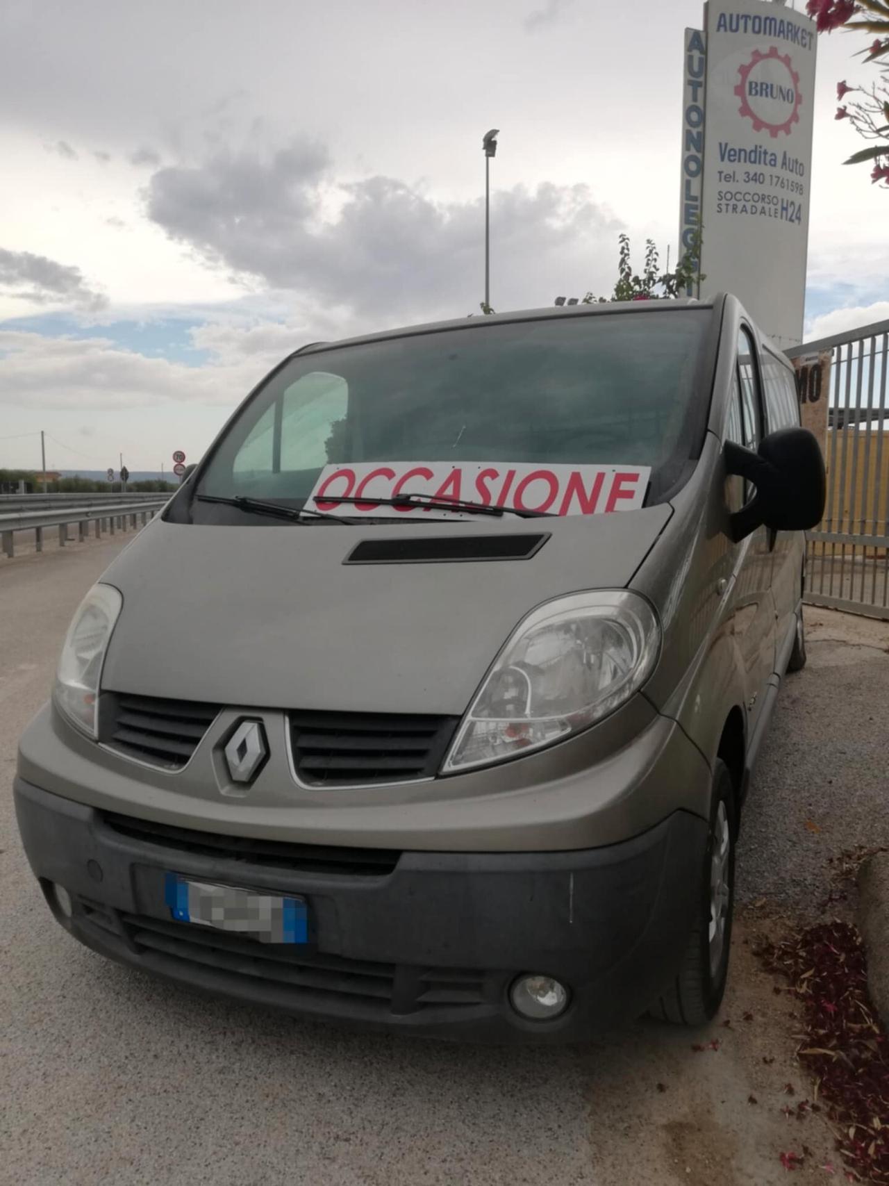 RENAULT TRAFIC