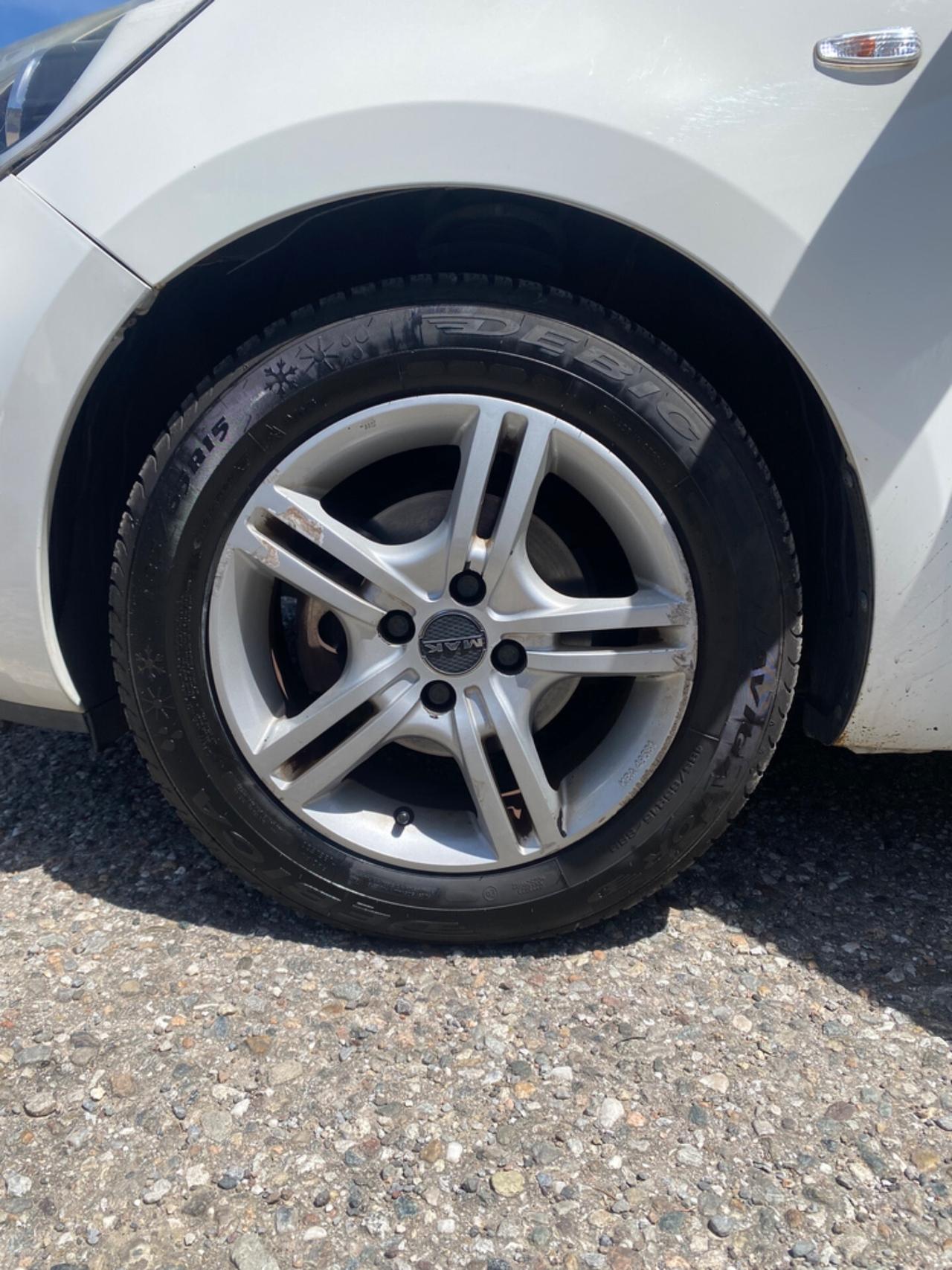 Kia Rio 1.1 CRDi WGT 3p. EX