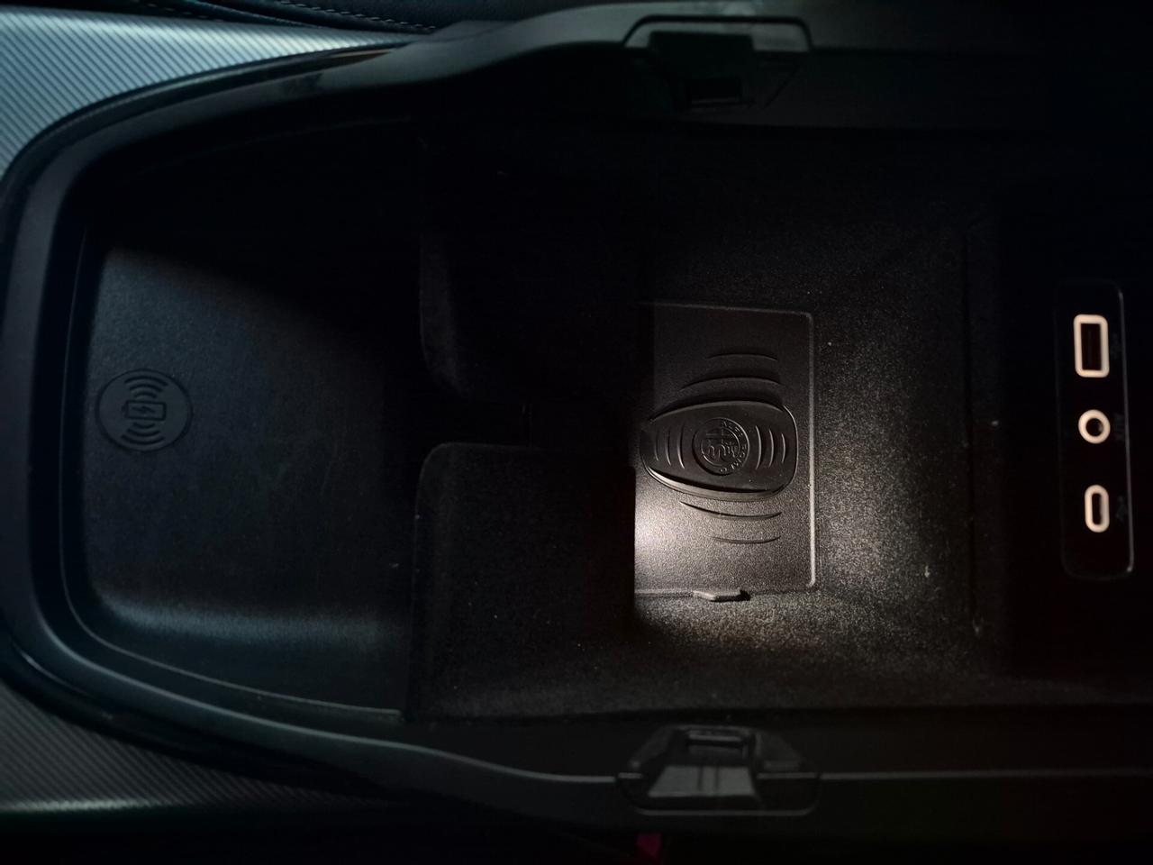 Alfa Romeo Stelvio VELOCE Q4 AT8 2.2 MTJ 210CV TOTAL BLACK C20"