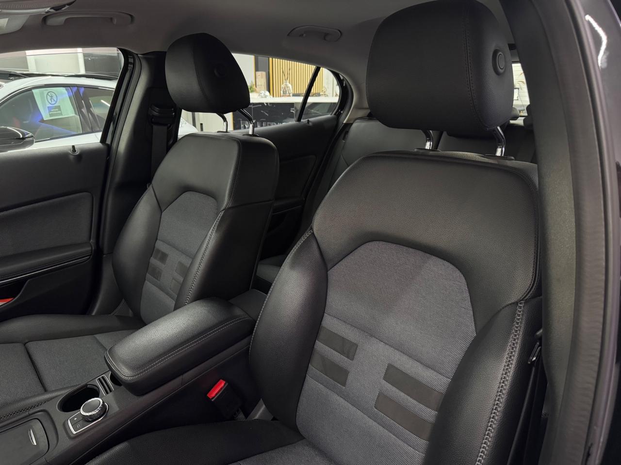 Mercedes-benz GLA 200 d Automatic Premium