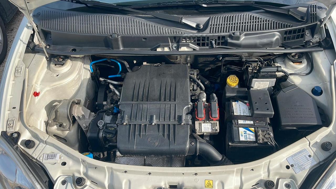 Lancia Ypsilon 1.2 New Oro