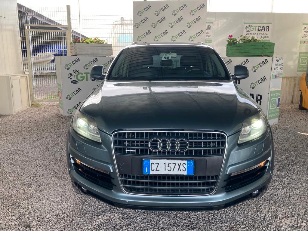 Audi Q7 3.0 V6 TDI 233CV quattro tiptronic