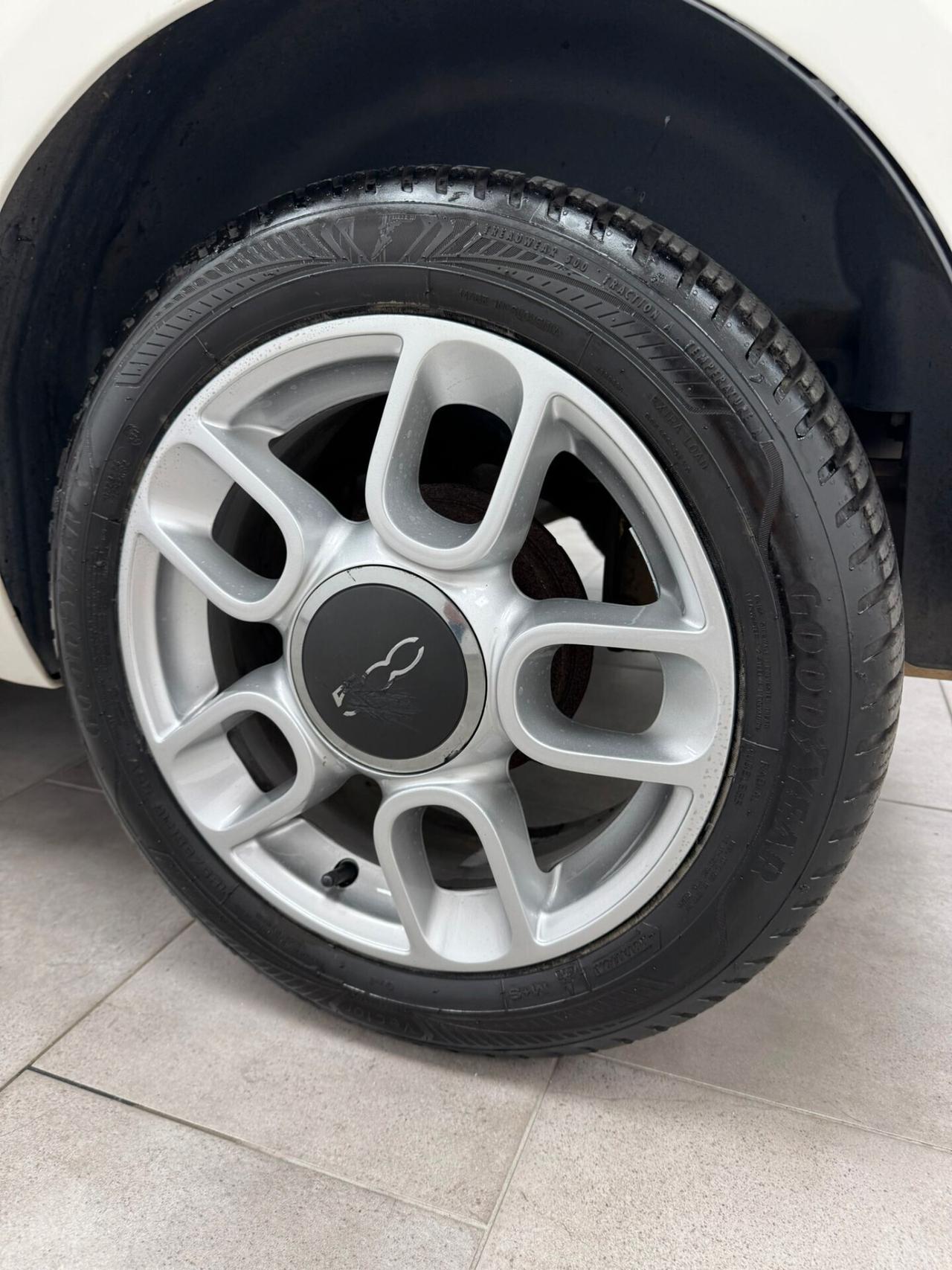 FIAT 500 LOUNGE 1.2 BENZINA 2011