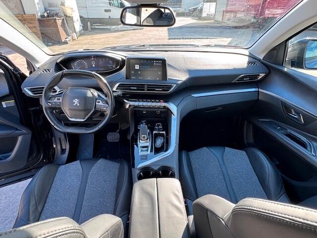 Peugeot 3008 BlueHDi 130 S&S EAT8 Allure