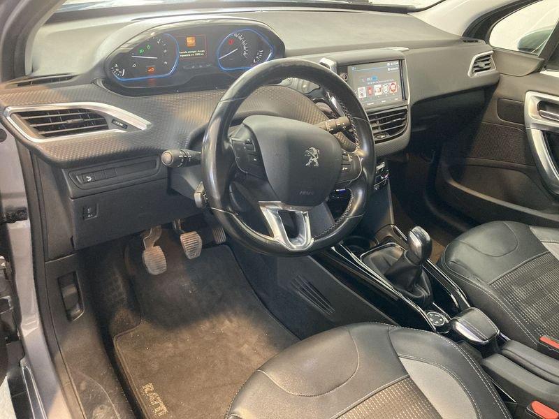 Peugeot 2008 BlueHDi 100cv Black Matt