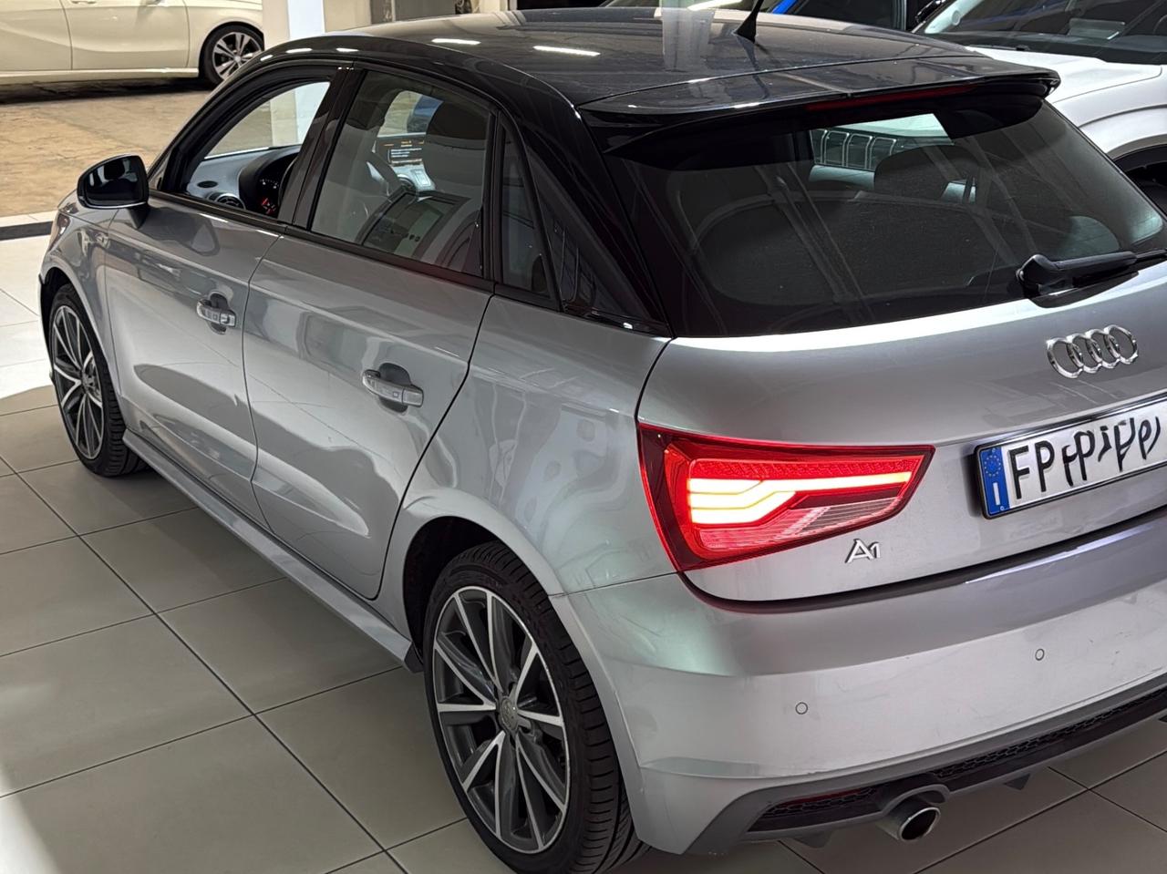 AUDI A1 Sportback S-LINE 1.4 TDI 90 CV FULL
