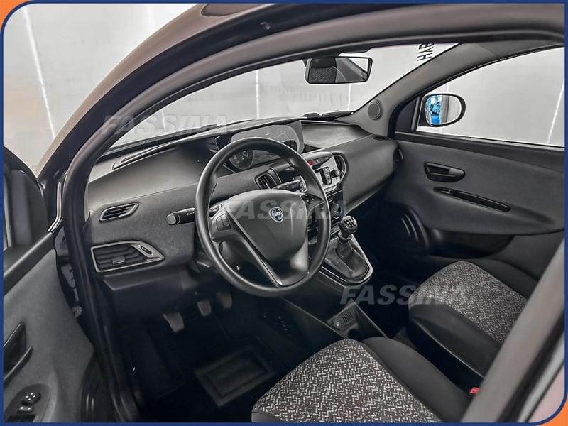 Lancia Ypsilon Ypsilon 1.0 firefly hybrid Silver Plus s&s 70cv