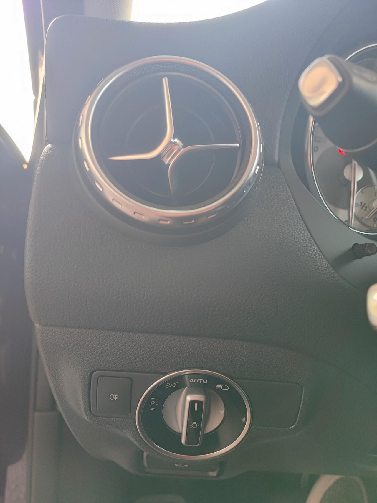 Mercedes-benz GLA 220 d Automatic 4Matic Premium