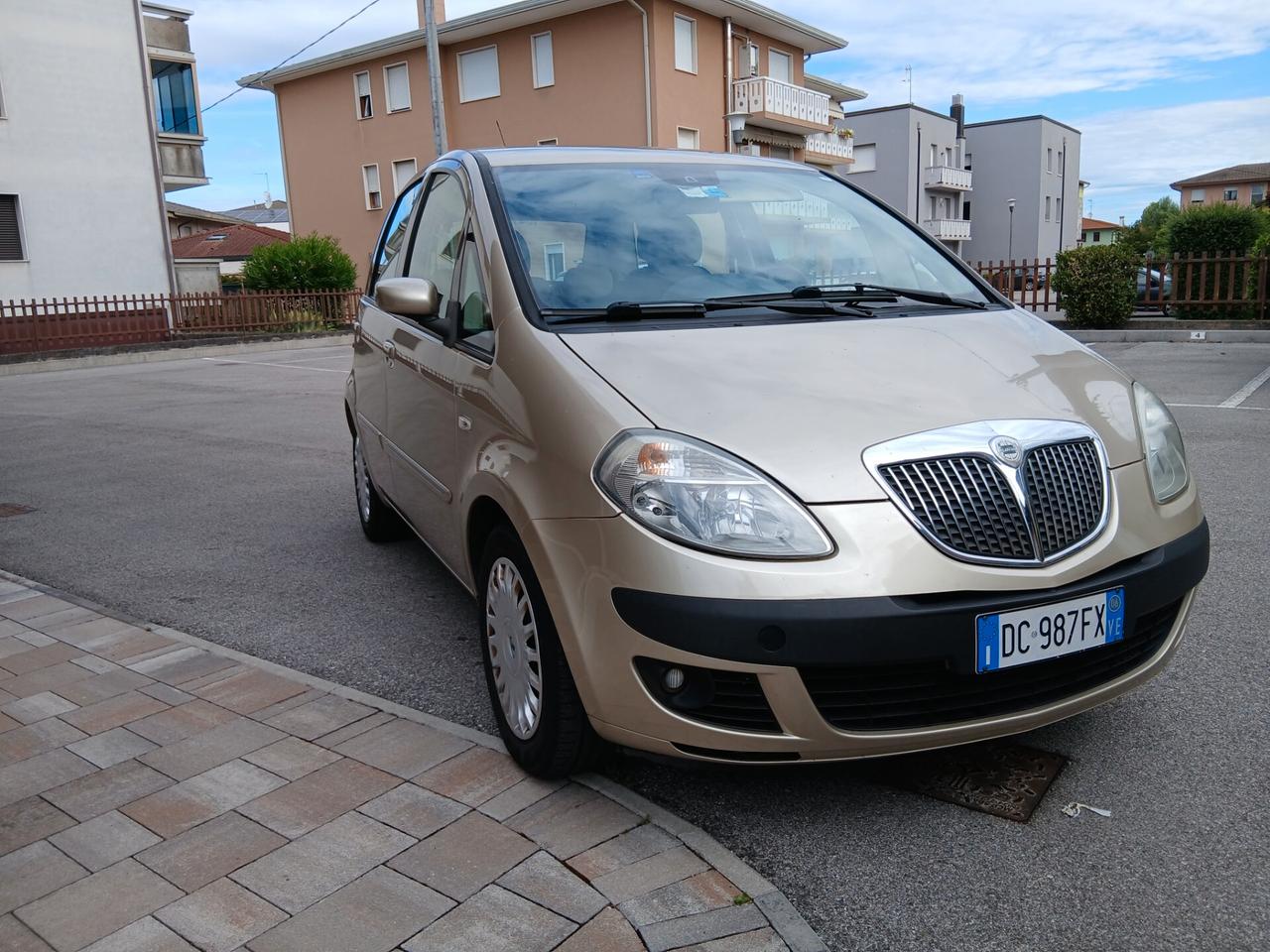 Lancia MUSA 1.4 Argento unico prop OK per neo patentati prezzo FINANZIABILE