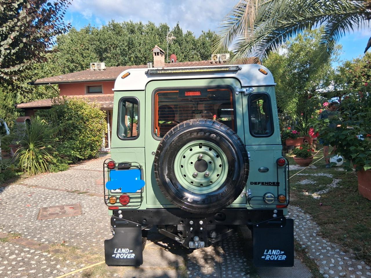 Land Rover Defender 90 2.2 TD4 Station Wagon E N1