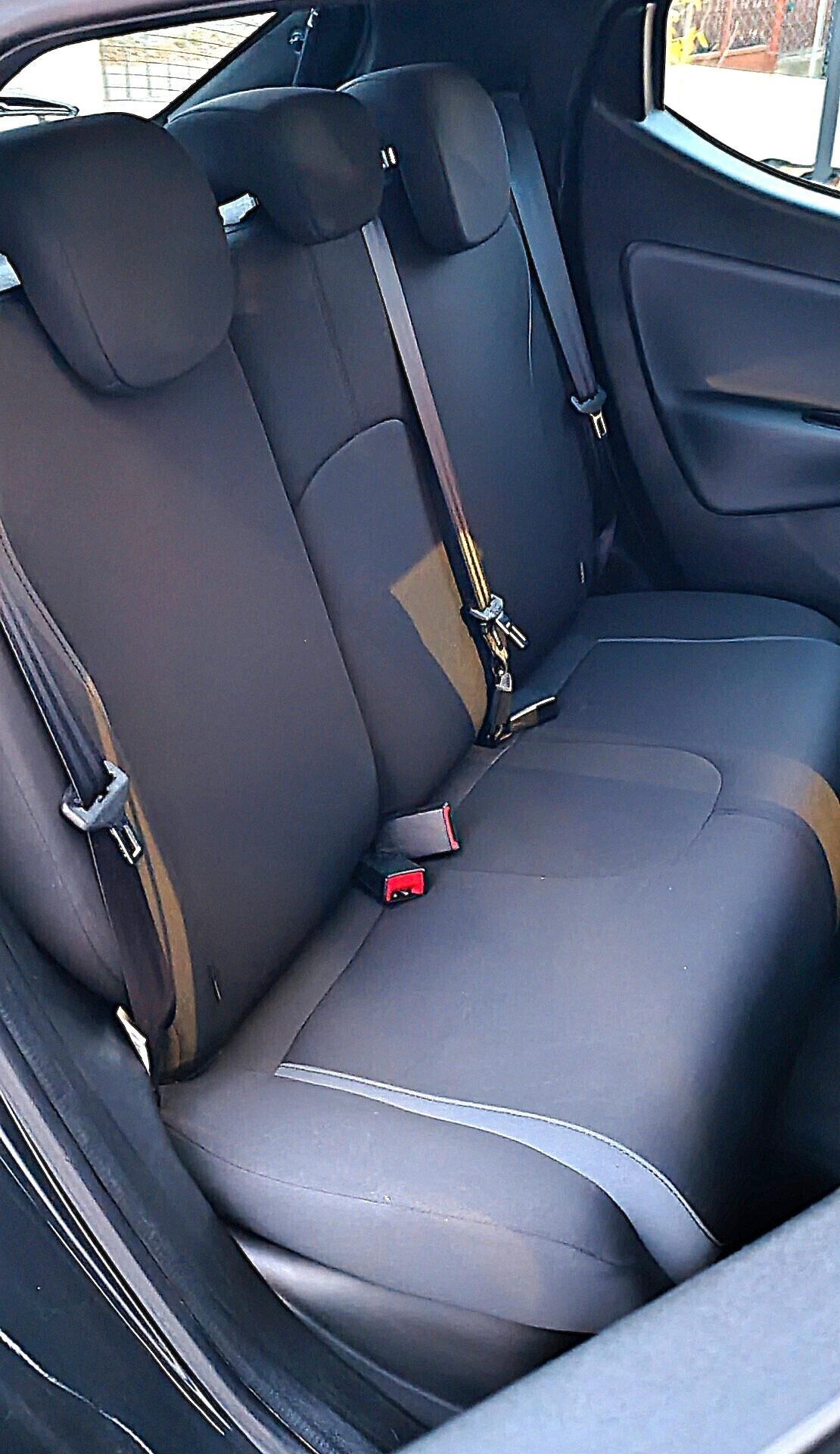 Lancia Ypsilon 1.2 69 CV 5 porte GPL Ecochic Silver