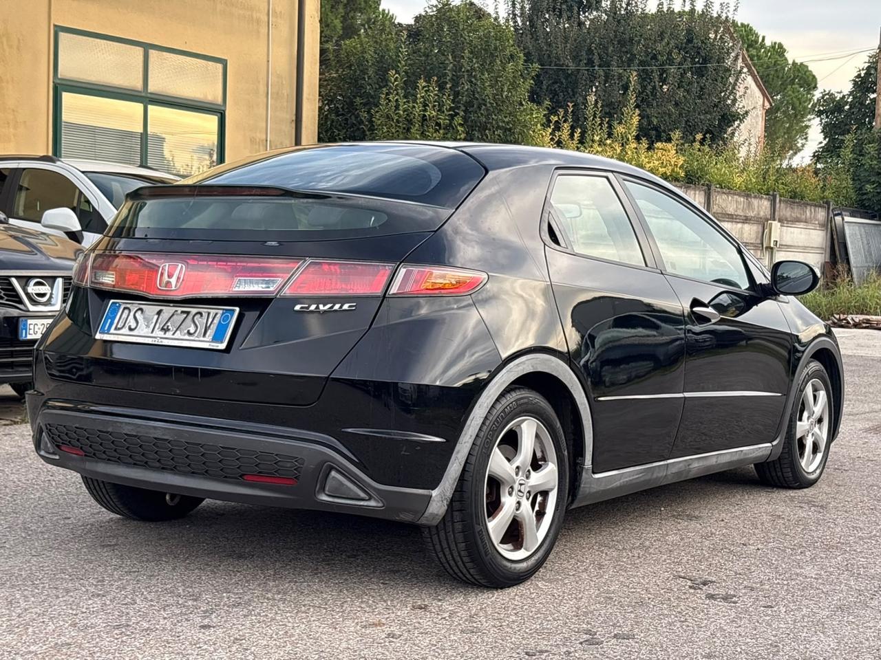 Honda Civic 1.4 i-DSi 5p. Elegance LE