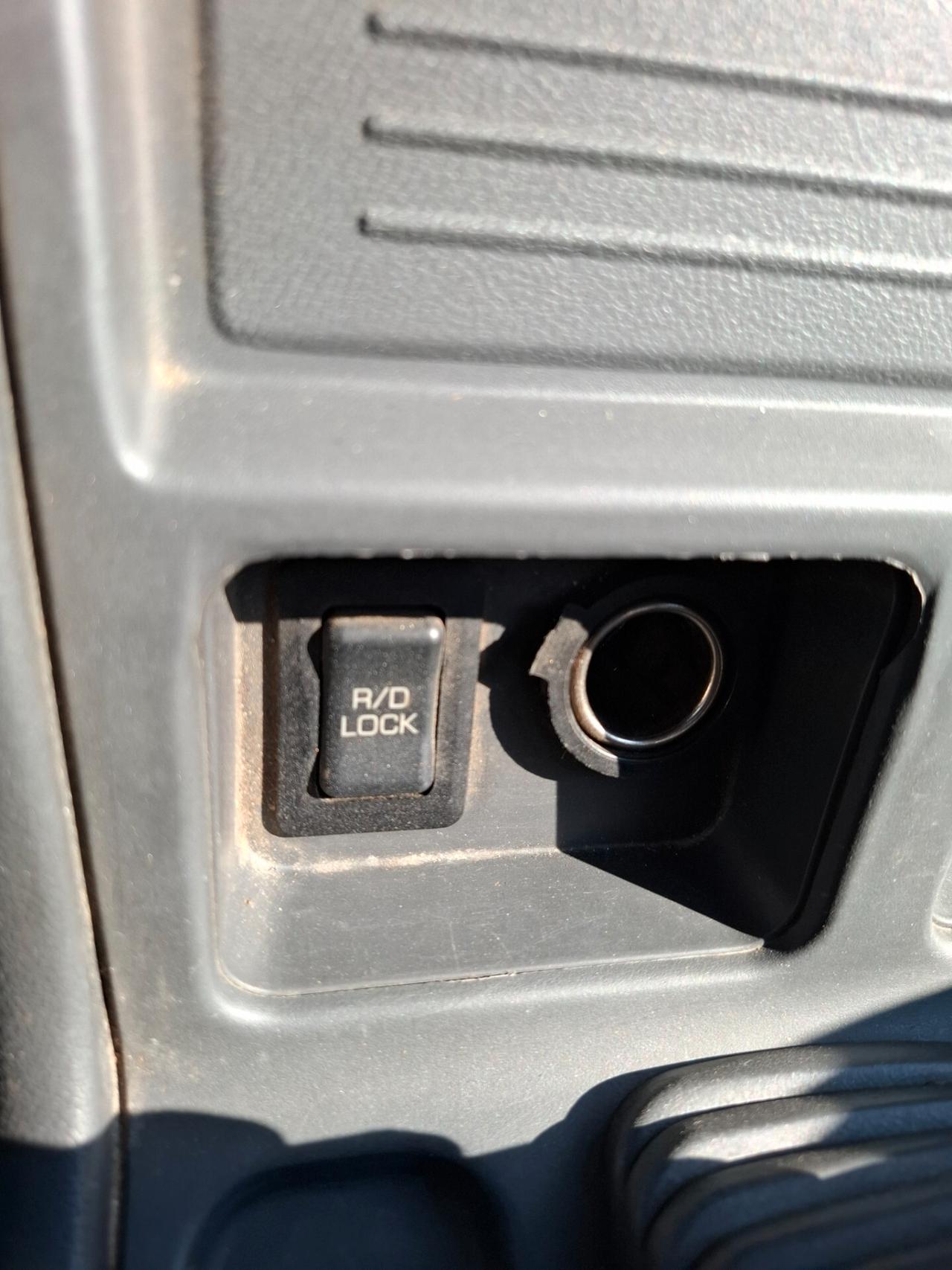 Mitsubishi Pajero 2.5 TDI Metal-top S.S. GLS Target