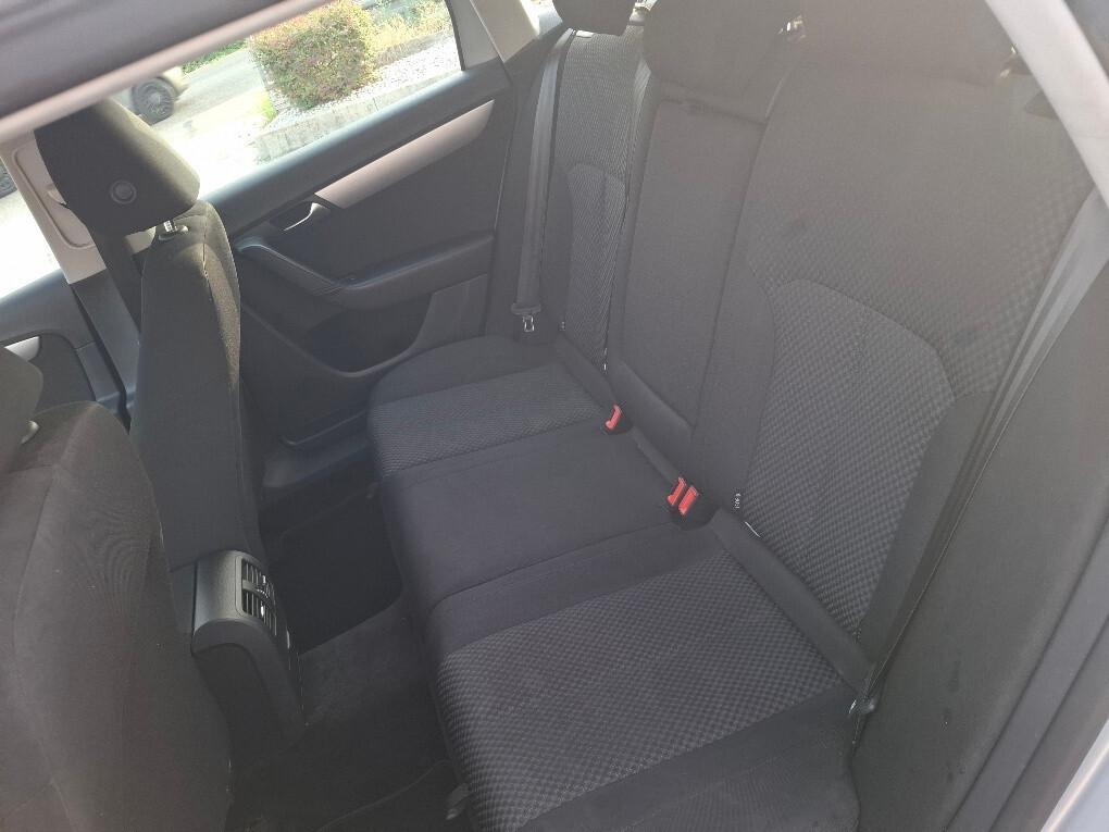 Volkswagen Passat 1.6 TDI 105CV BlueMotion