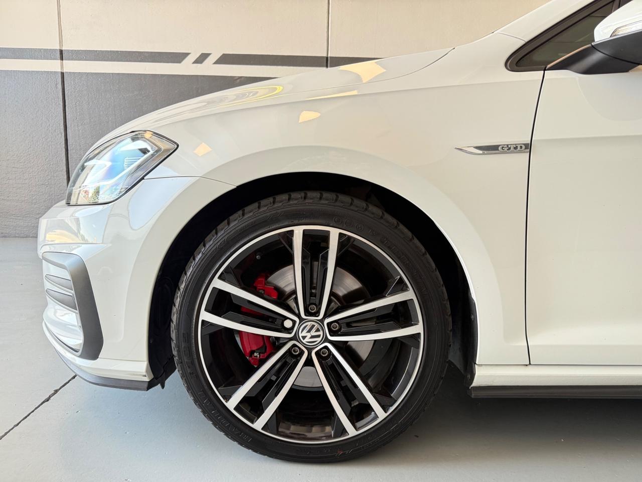 Volkswagen Golf GTD 2.0 TDI