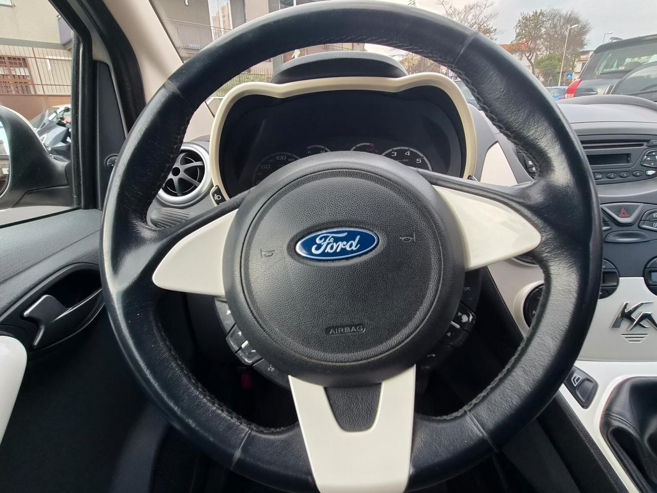 Ford Ka Ka+ 1.2 8V 69CV Titanium