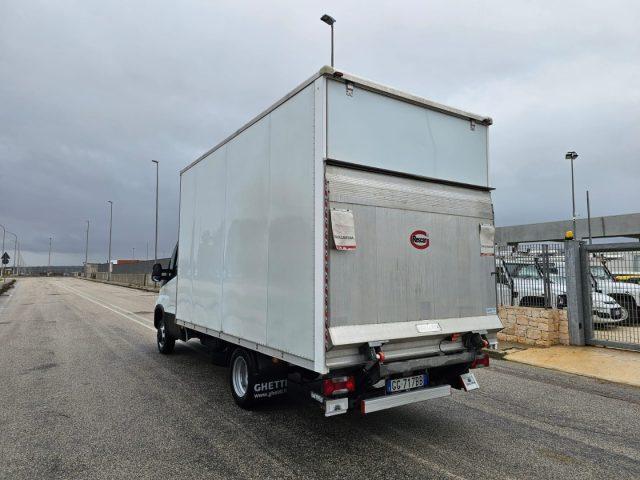 IVECO Daily 35C14 PASSO 3750 - 8 BANCALI e SPONDA