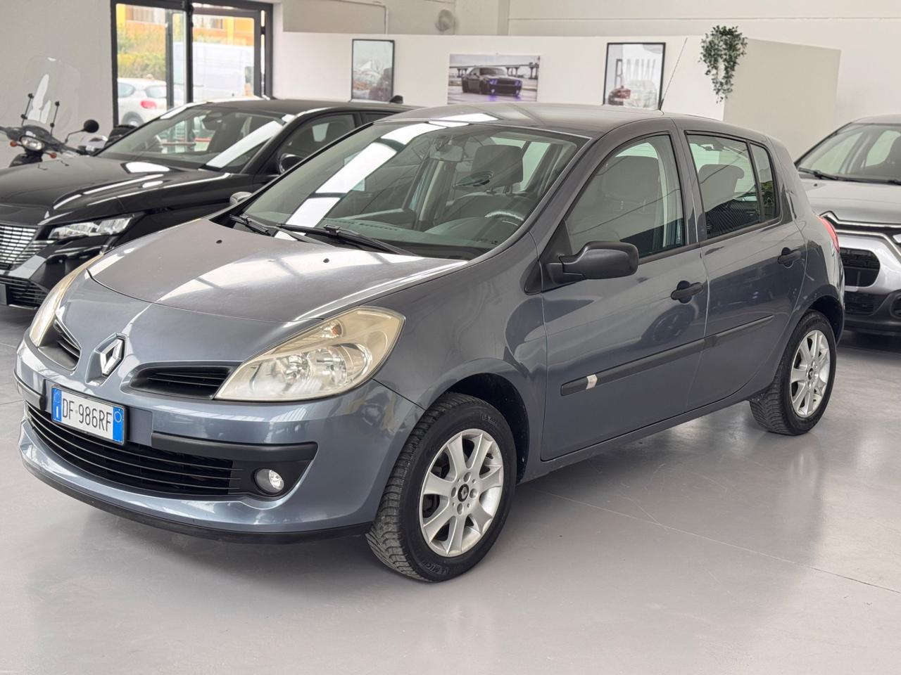 Renault Clio 1.2 16V 5 porte Luxe