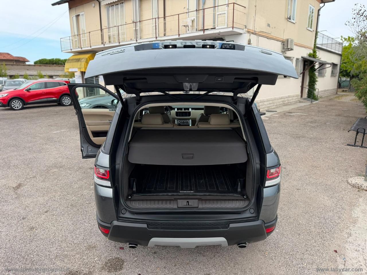 LAND ROVER Range Rover SPORT 3.0 TDV6 HSE
