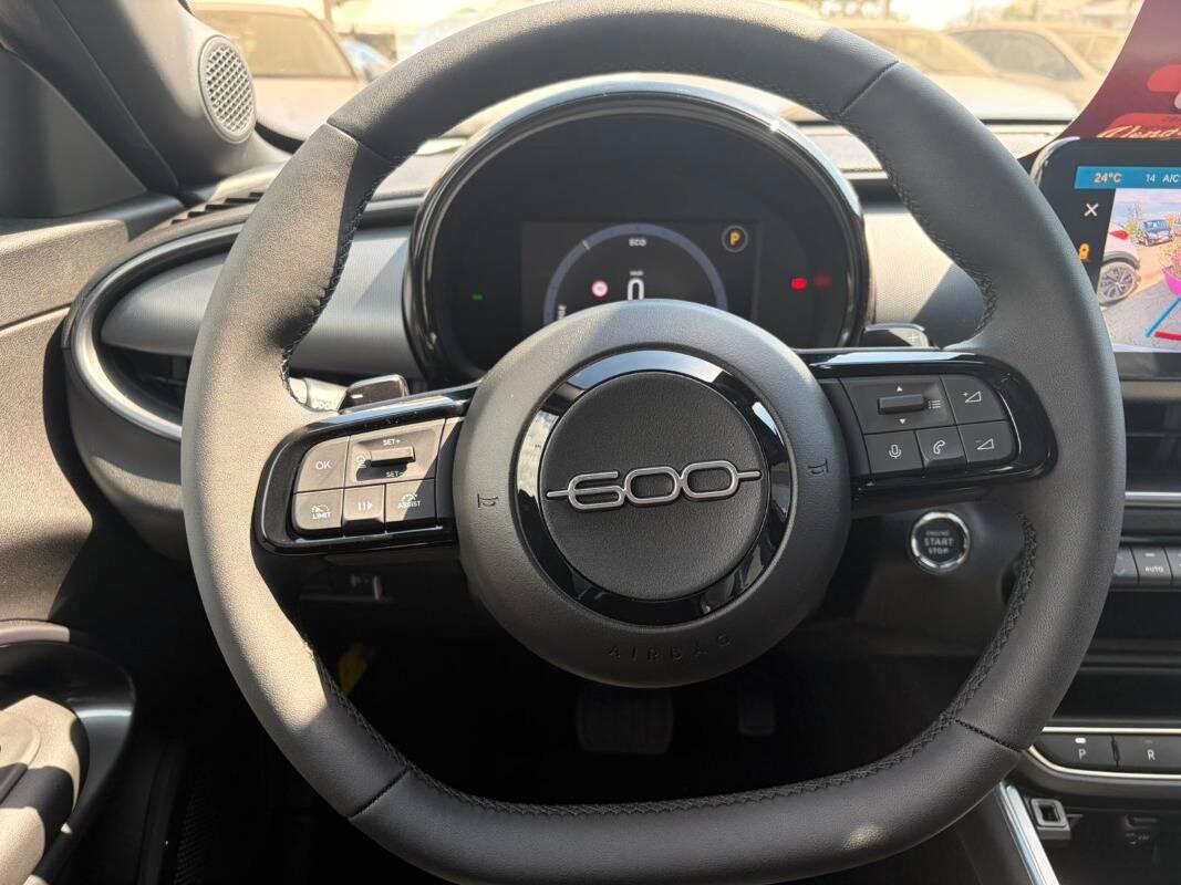 Fiat 600 1.2 hybrid La Prima 145cv auto