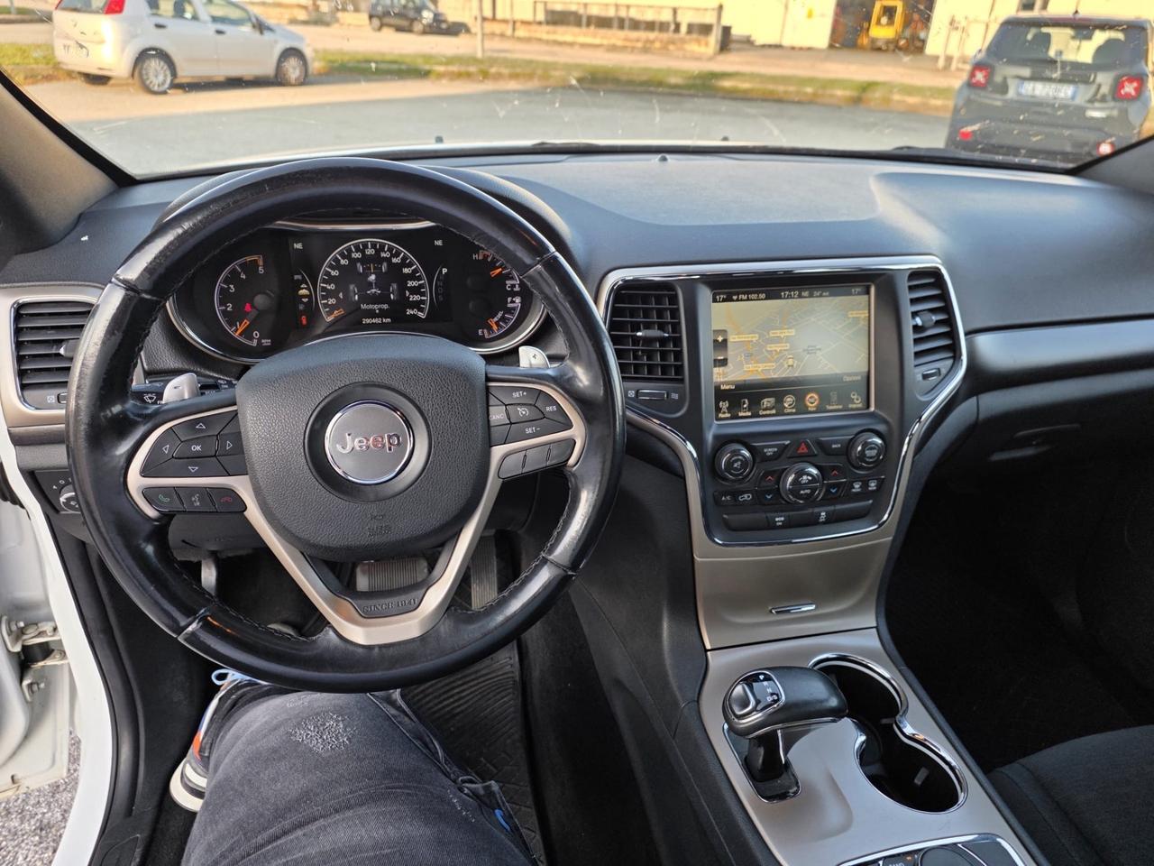 Jeep Grand Cherokee 3.0 V6